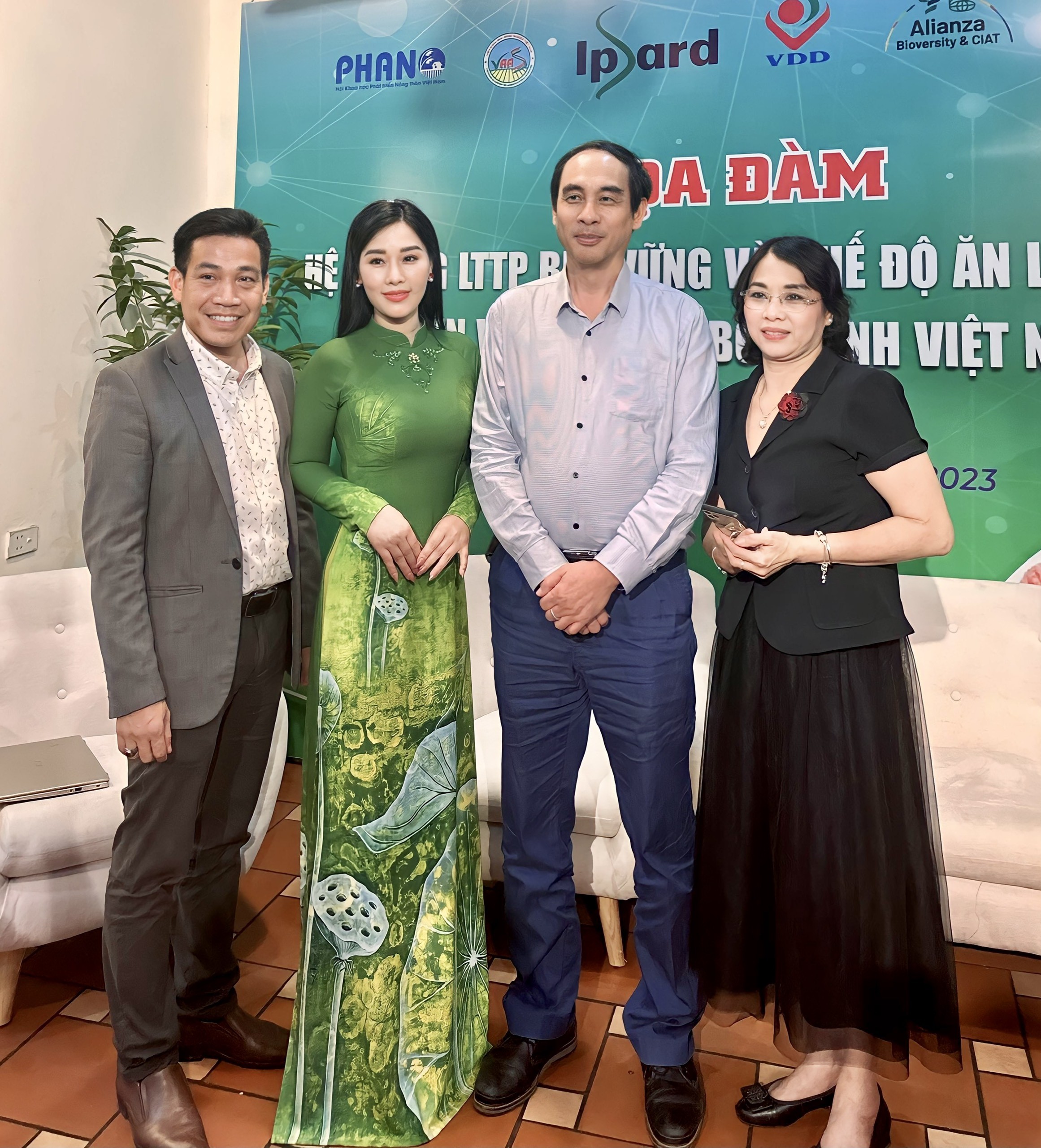 Toạ đàm quốc tế lTTP