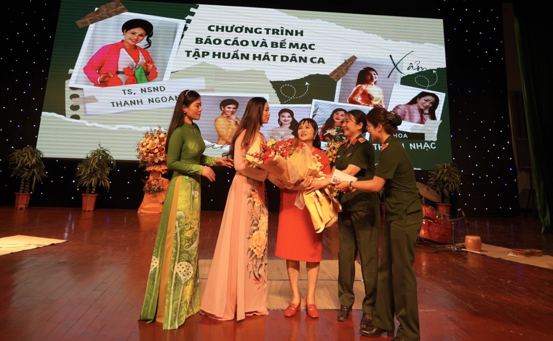 Lễ bế mạc tập huấn với NSND Thanh Ngoan
