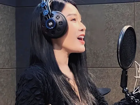 NSƯT Nguyễn Hương Giang thể hiện thành công Ca khúc “Khắc ghi tên Người - Bác Ba Lê Duẩn”